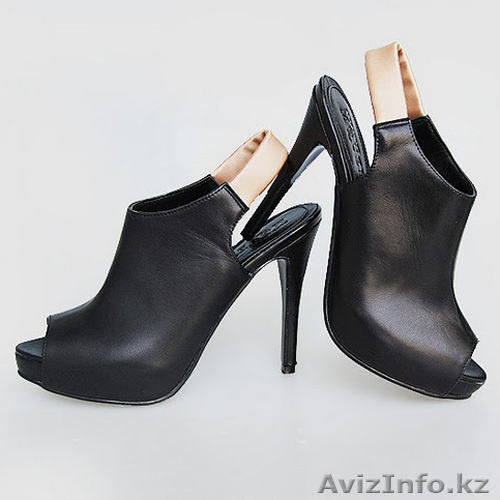 Обувь Christian Louboutin, Lorenzi, Yves Saint Laurent, A.Wang, коллекции 2011 г - Изображение #1, Объявление #104426