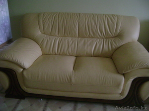 Мягкая мебель диван кожаный 2-х местный - Изображение #1, Объявление #105338
