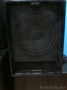 Фирменные сабвуферы HK