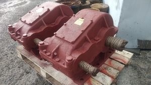 Редуктор Ц2-400- 50  продам.