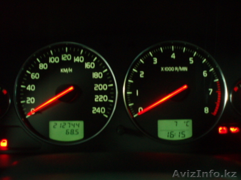 Продам Volvo V40 (Авант) 2003 г.в. - Изображение #10, Объявление #505319